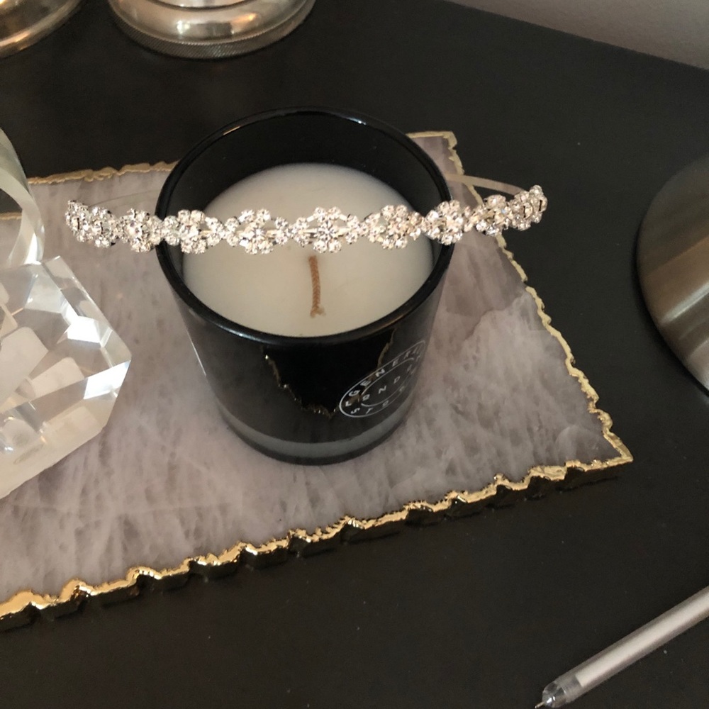 Beautiful head piece, used for my bridal shower!